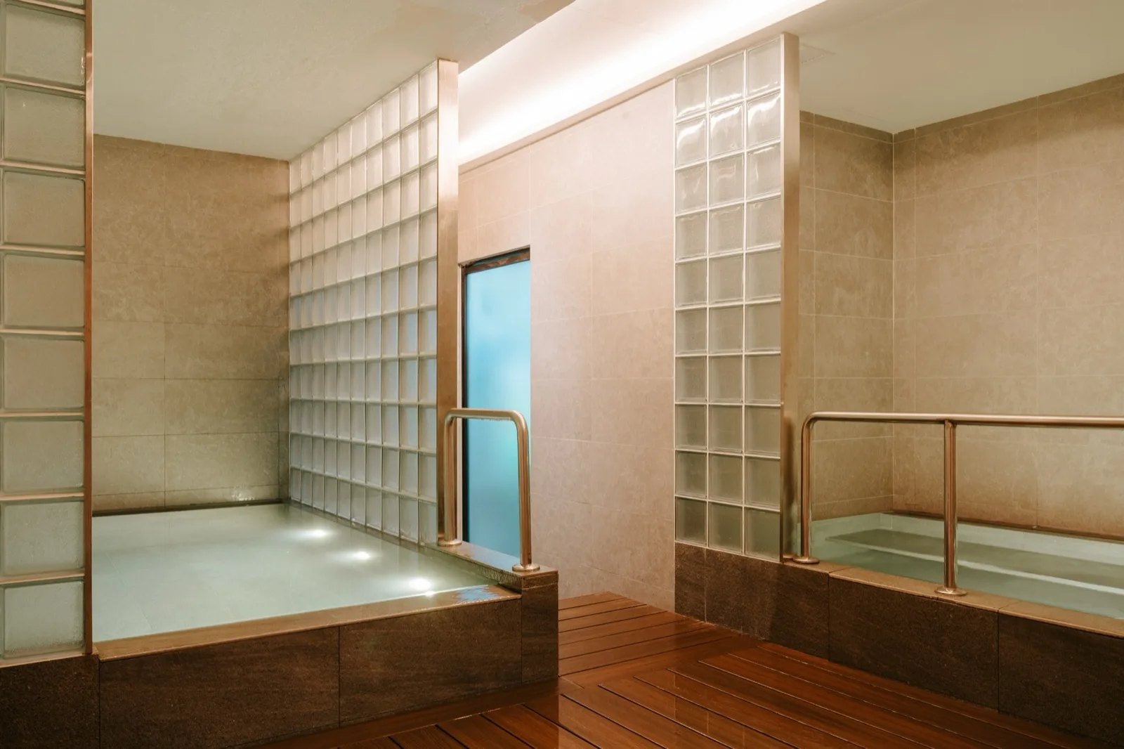 The 6 to 8 degree cold plunge